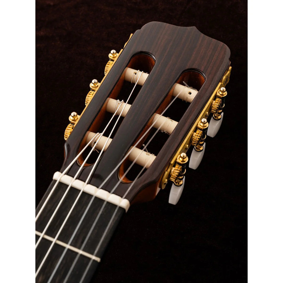 Đàn Guitar Classic Jose Ramirez Estudio 140 CWE Spruce