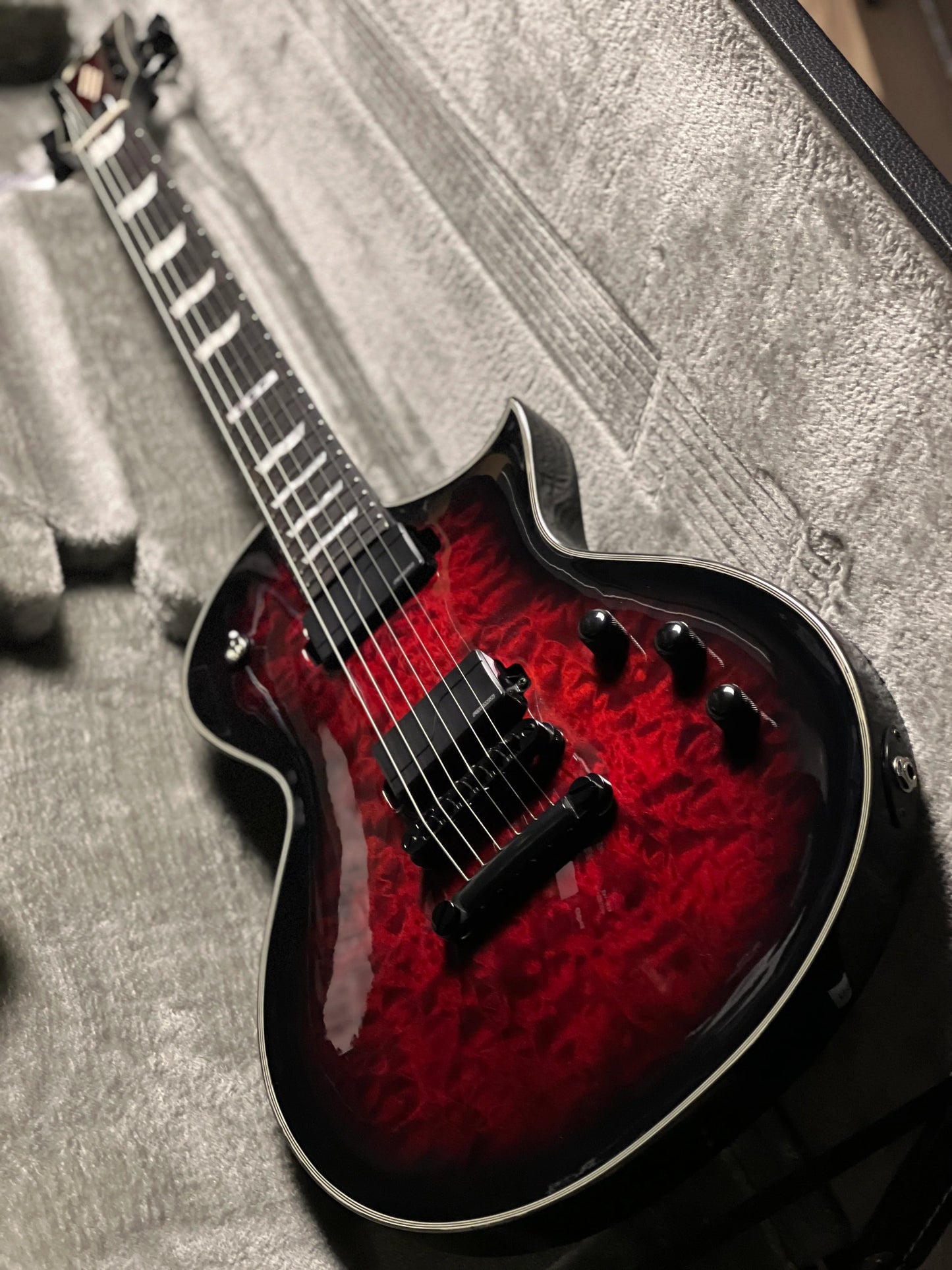 Đàn Guitar Điện ESP E-II Eclipse Quilted Maple, See Thru Black Cherry Sunburst