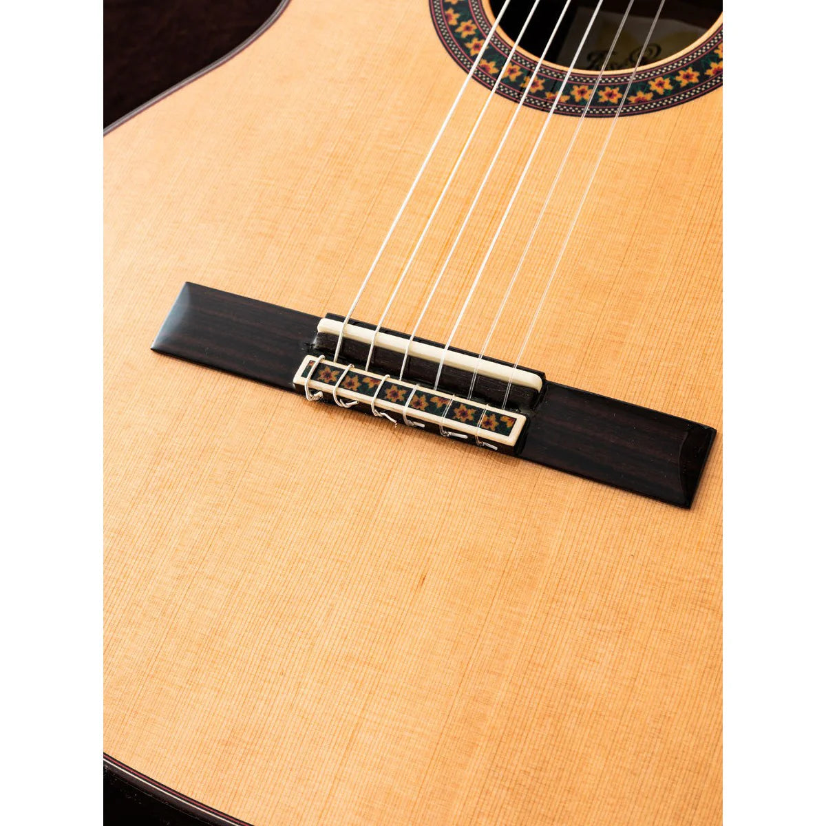 Đàn Guitar Classic Jose Ramirez Estudio 140 CWE Cedar