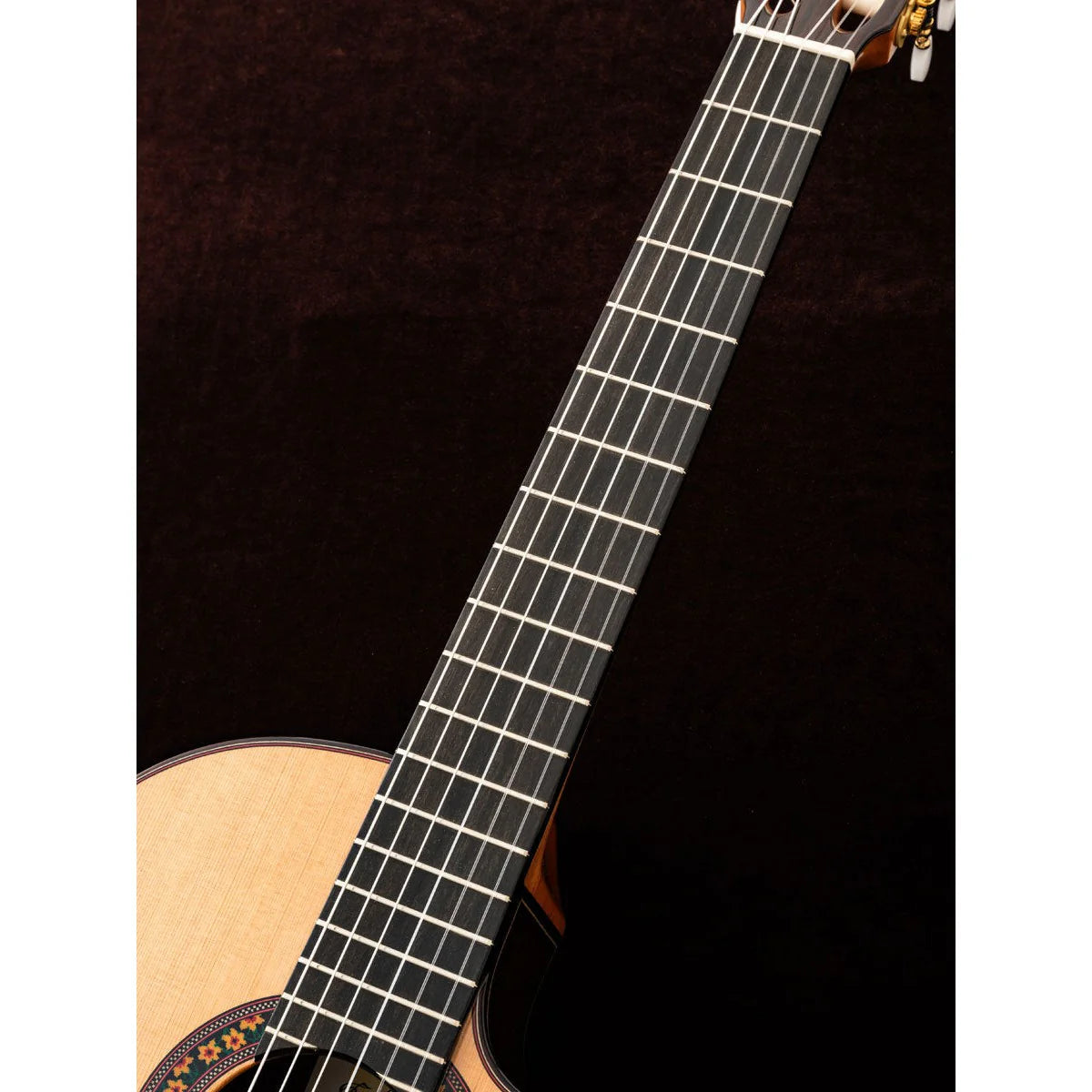 Đàn Guitar Classic Jose Ramirez Estudio 140 CWE Cedar