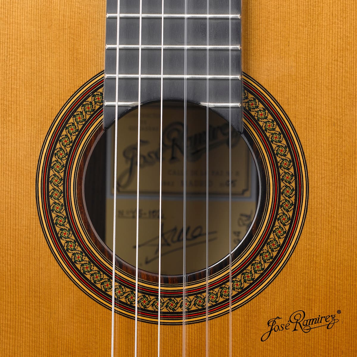 Đàn Guitar Classic Jose Ramirez Tradicional 1A Cocobolo - Spruce