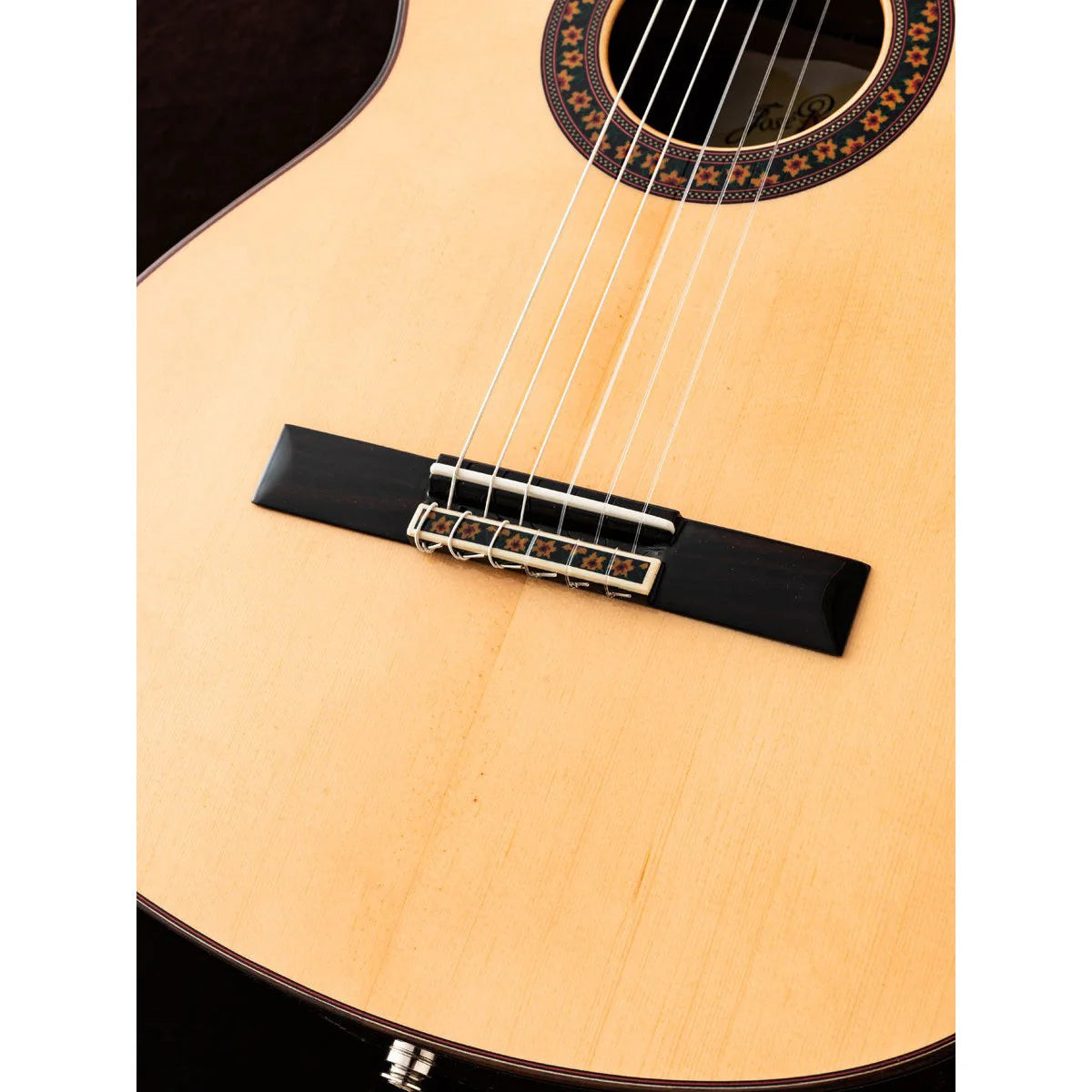Đàn Guitar Classic Jose Ramirez Estudio 140 CWE Spruce