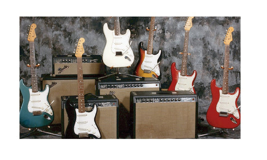 Đàn Guitar Điện Dáng Stratocaster Dùng Amplifier nào?