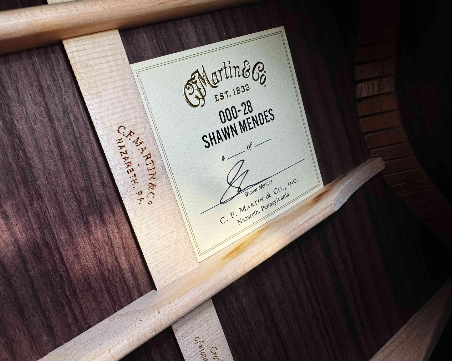Đàn Guitar Acoustic Martin 000-28 Shawn Mendes - Signature Artist Editions