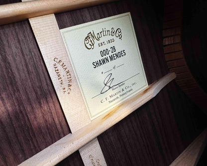 Đàn Guitar Acoustic Martin 000-28 Shawn Mendes - Signature Artist Editions