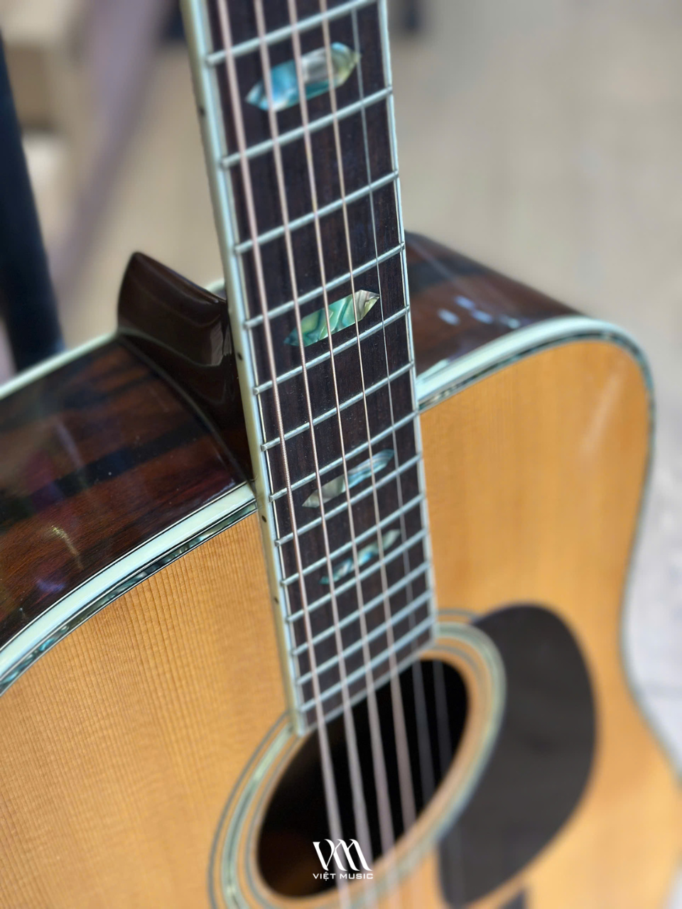 Đàn Guitar Acoustic Morris W40