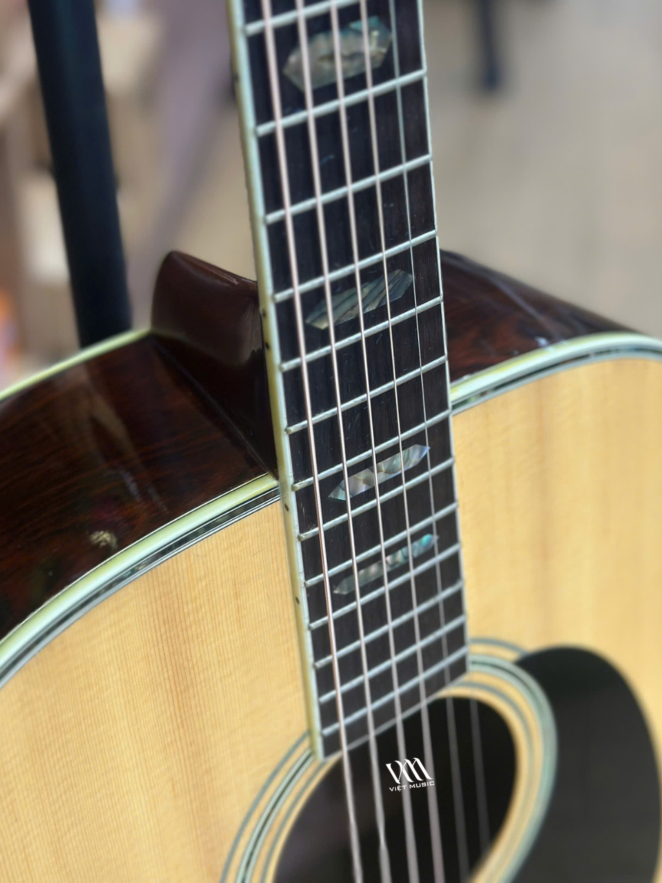 Đàn Guitar Acoustic Morris W60
