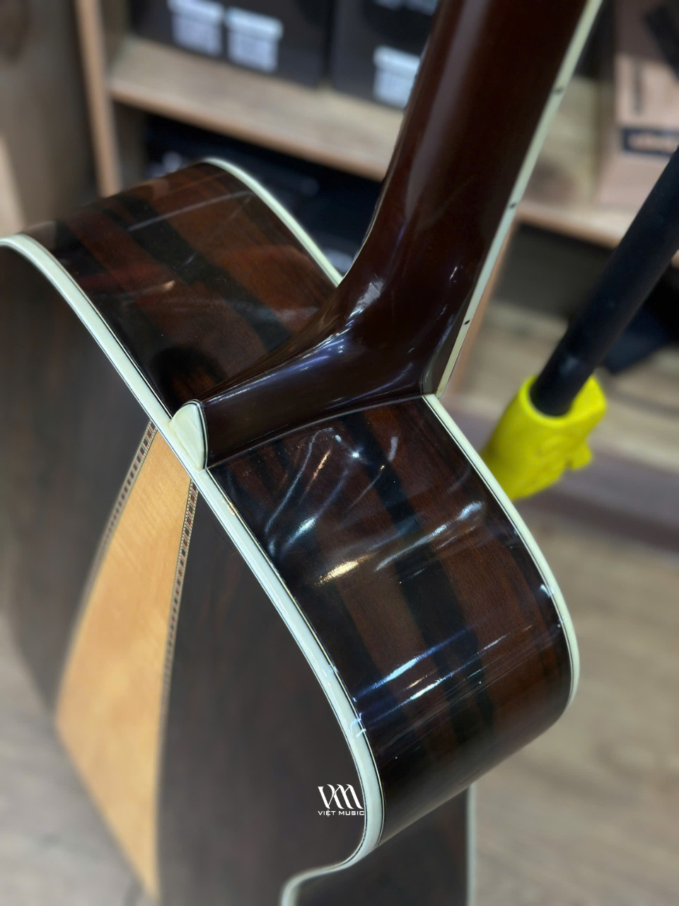 Đàn Guitar Acoustic Morris W40